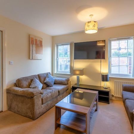 Newcastle City Centre Spacious Town House Free Parking And Wifi מראה חיצוני תמונה