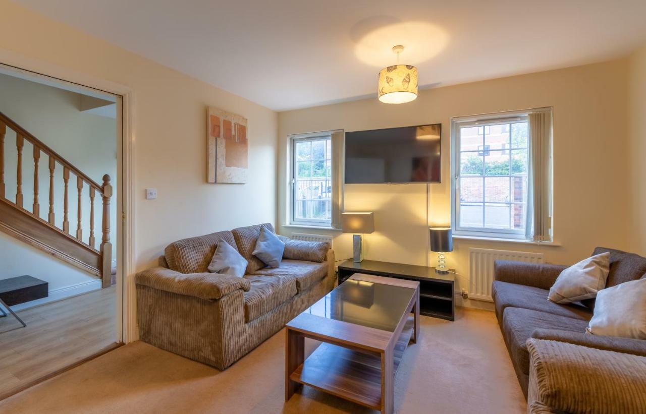 Newcastle City Centre Spacious Town House Free Parking And Wifi מראה חיצוני תמונה