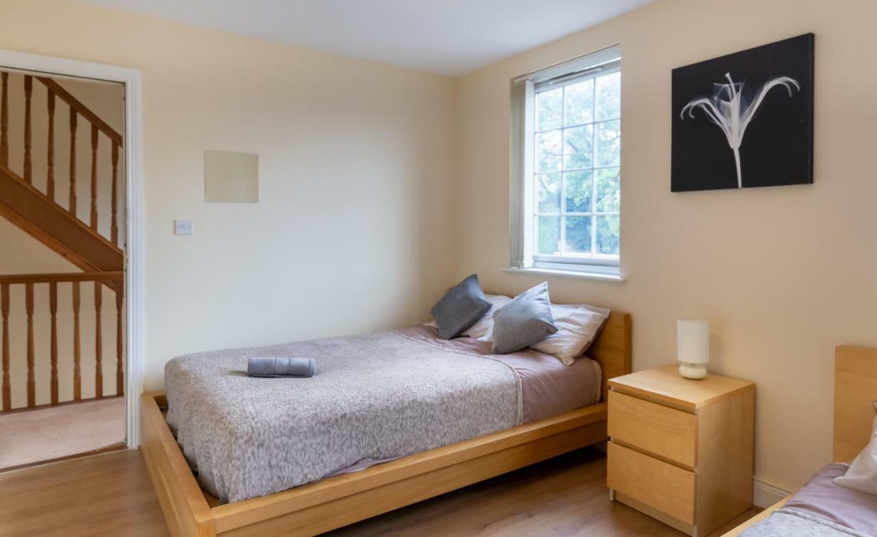 Newcastle City Centre Spacious Town House Free Parking And Wifi מראה חיצוני תמונה