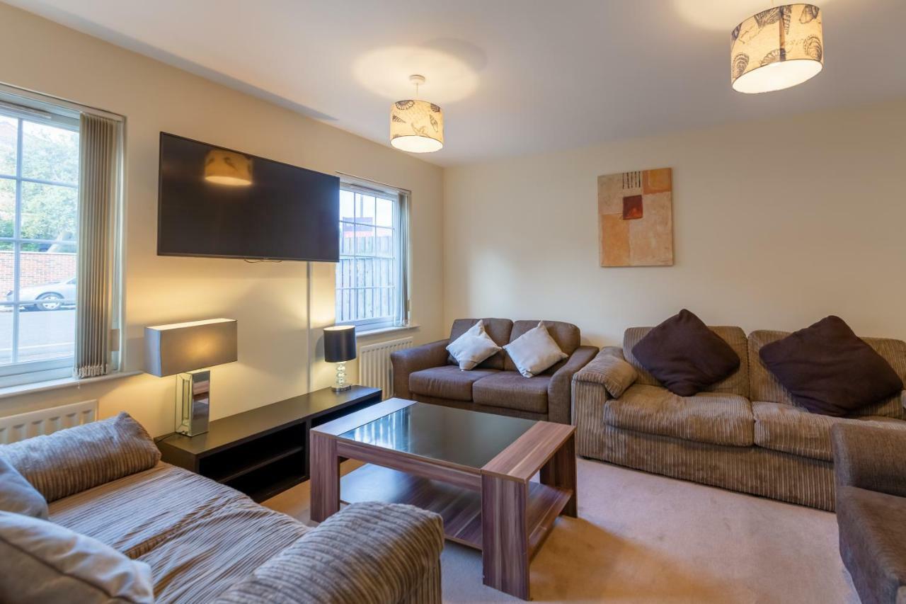 Newcastle City Centre Spacious Town House Free Parking And Wifi מראה חיצוני תמונה